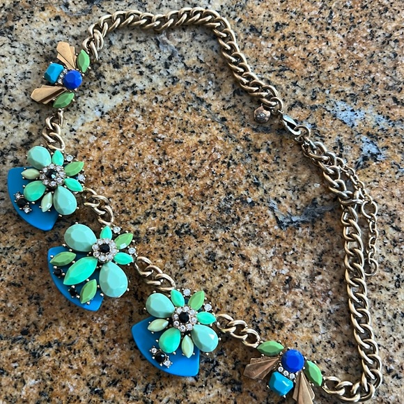 J Crew Statement Necklace Gold Tone Aqua Rhinestones Green Jeweled Clusters Hope - Picture 3 of 3